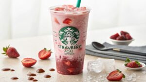 Blended-Strawberry-Acai-Refresher