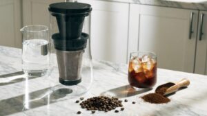 What-Is-a-Starbucks-Cold-Brew-Maker